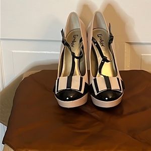 Exquisite Cream & Black Limelight platforms